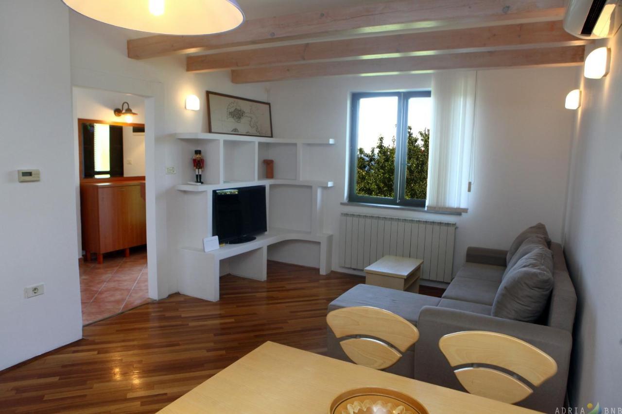Garden Ville Izola Mira Екстериор снимка